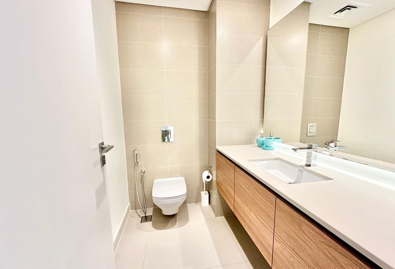 Fully Furnished 3BR | Marassi Beachfront with Direct Access | Freehold  – Slide 8