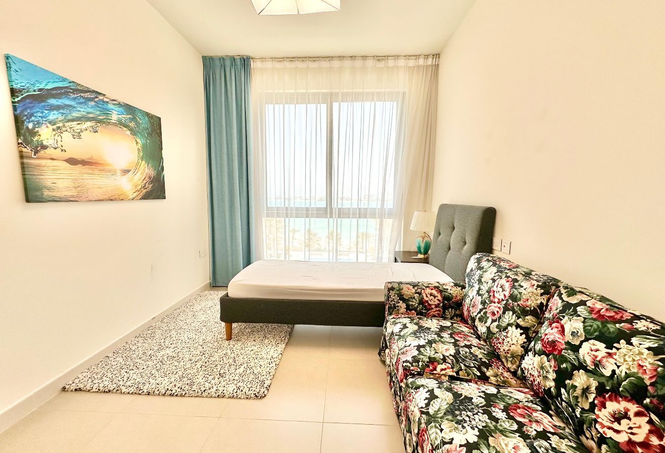 Fully Furnished 3BR | Marassi Beachfront with Direct Access | Freehold  – Slide 7