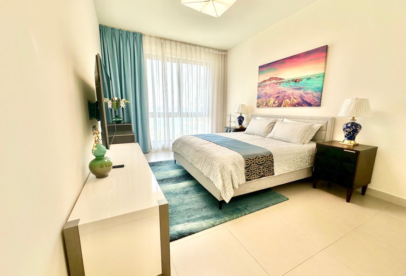 Fully Furnished 3BR | Marassi Beachfront with Direct Access | Freehold  – Slide 6