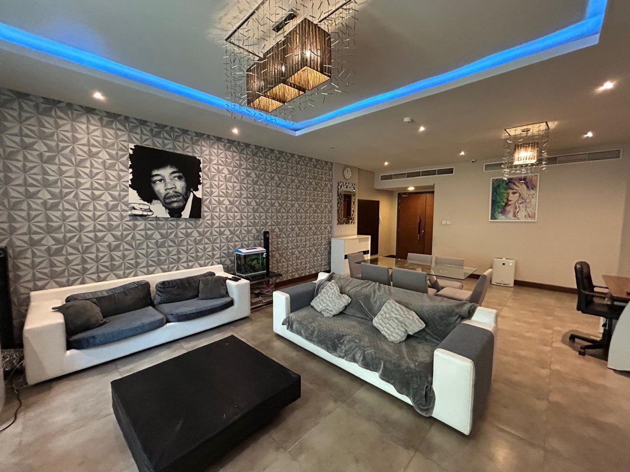 Spacious Luxury 2-Bedroom Residence with a Signature Gourmet Kitchen – Slide 4