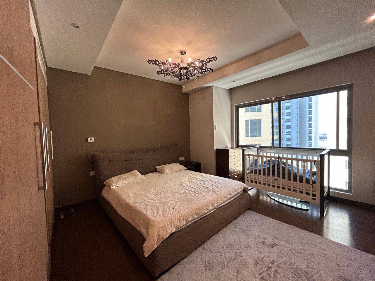 Spacious Luxury 2-Bedroom Residence with a Signature Gourmet Kitchen – Slide 10