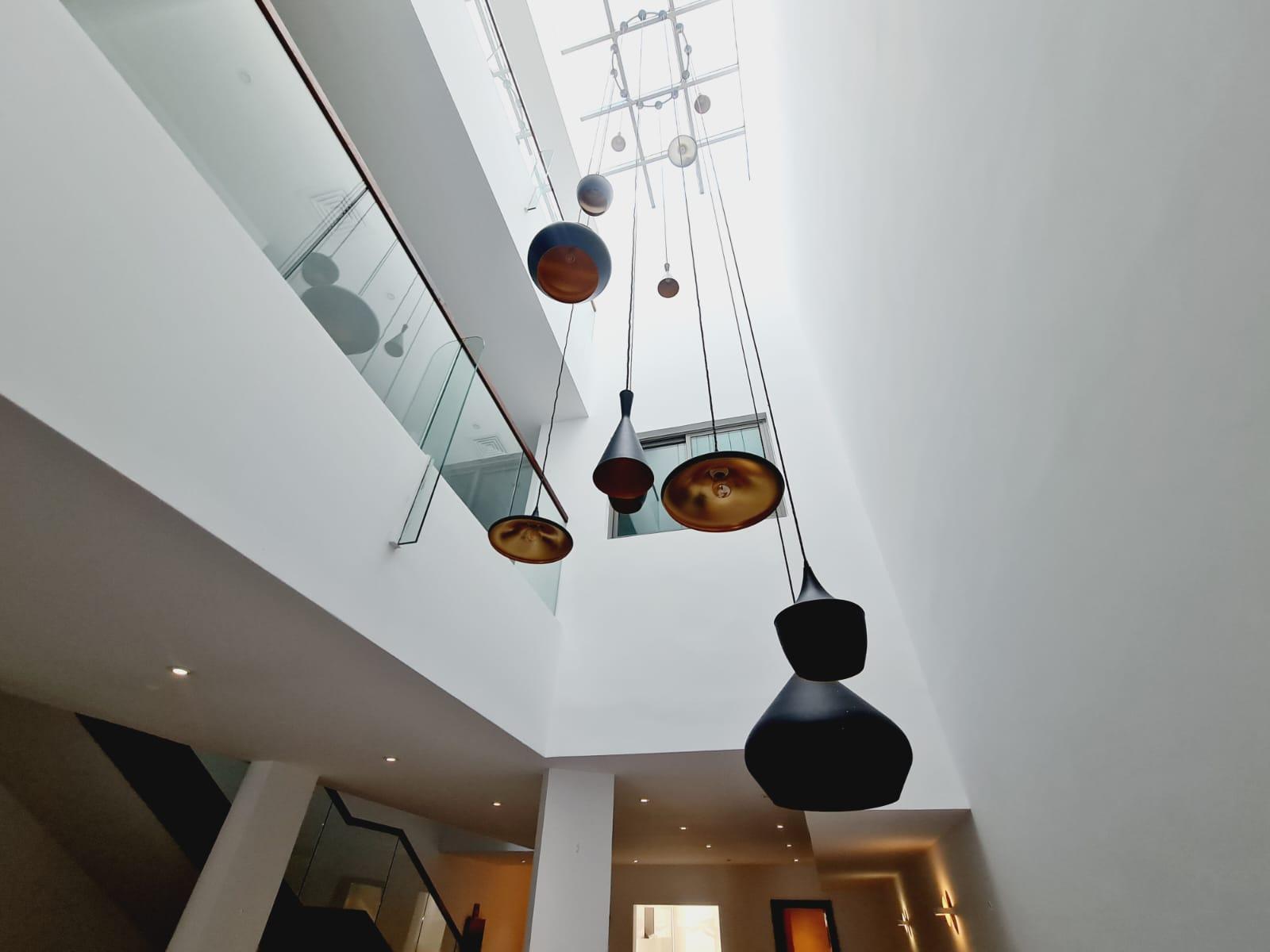 BEACHFRONT FREEHOLD VILLA WITH RENTAL INCOME - ELEVATOR - PRIVATE POOL - BASEMENT - View 2