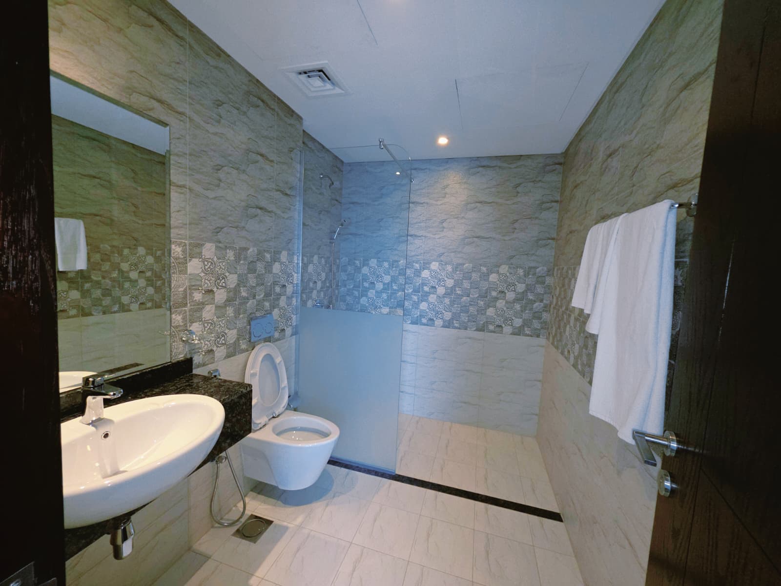 AFFORDABLE BRAND NEW BRIGHTER TENNIS COURT KIDS PLAY CINEMA – Slide 19