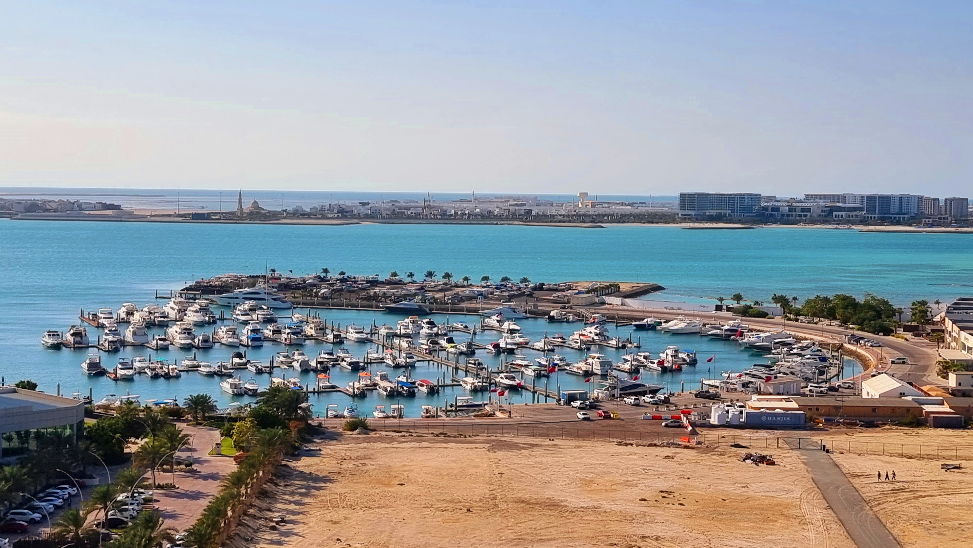 Sea and Marina Views / Closed Kitchen / Modern Finishing – Slide 1