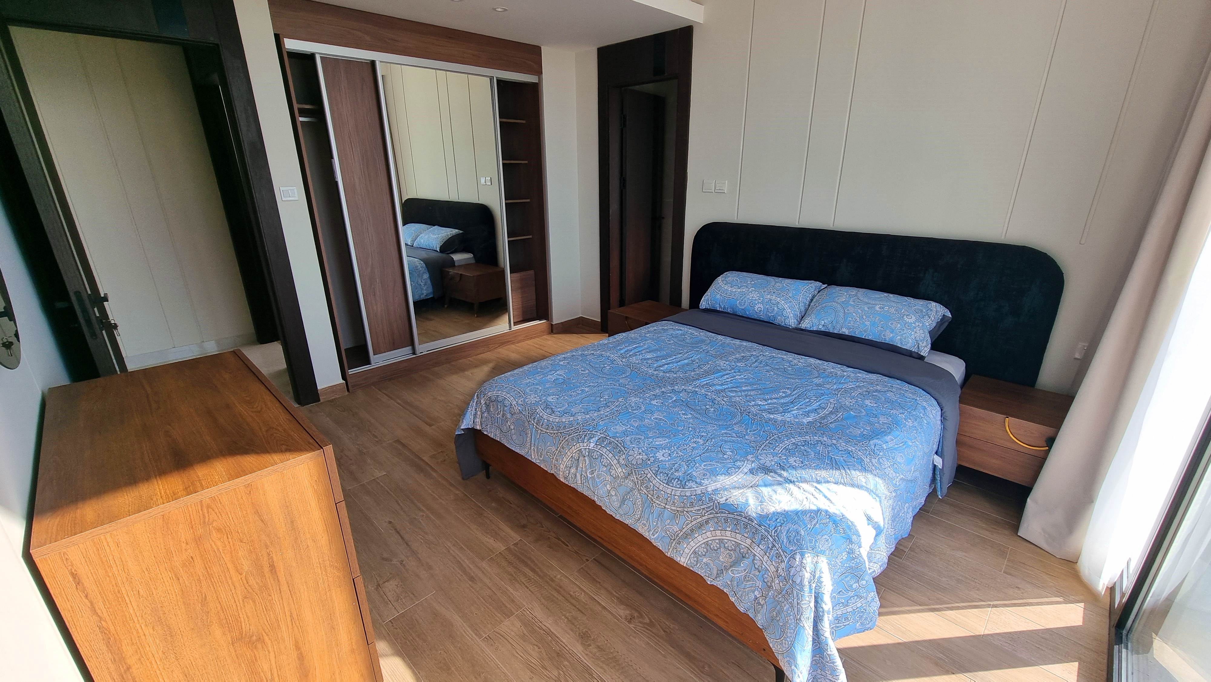 Sea and Marina Views / Closed Kitchen / Modern Finishing – Slide 12