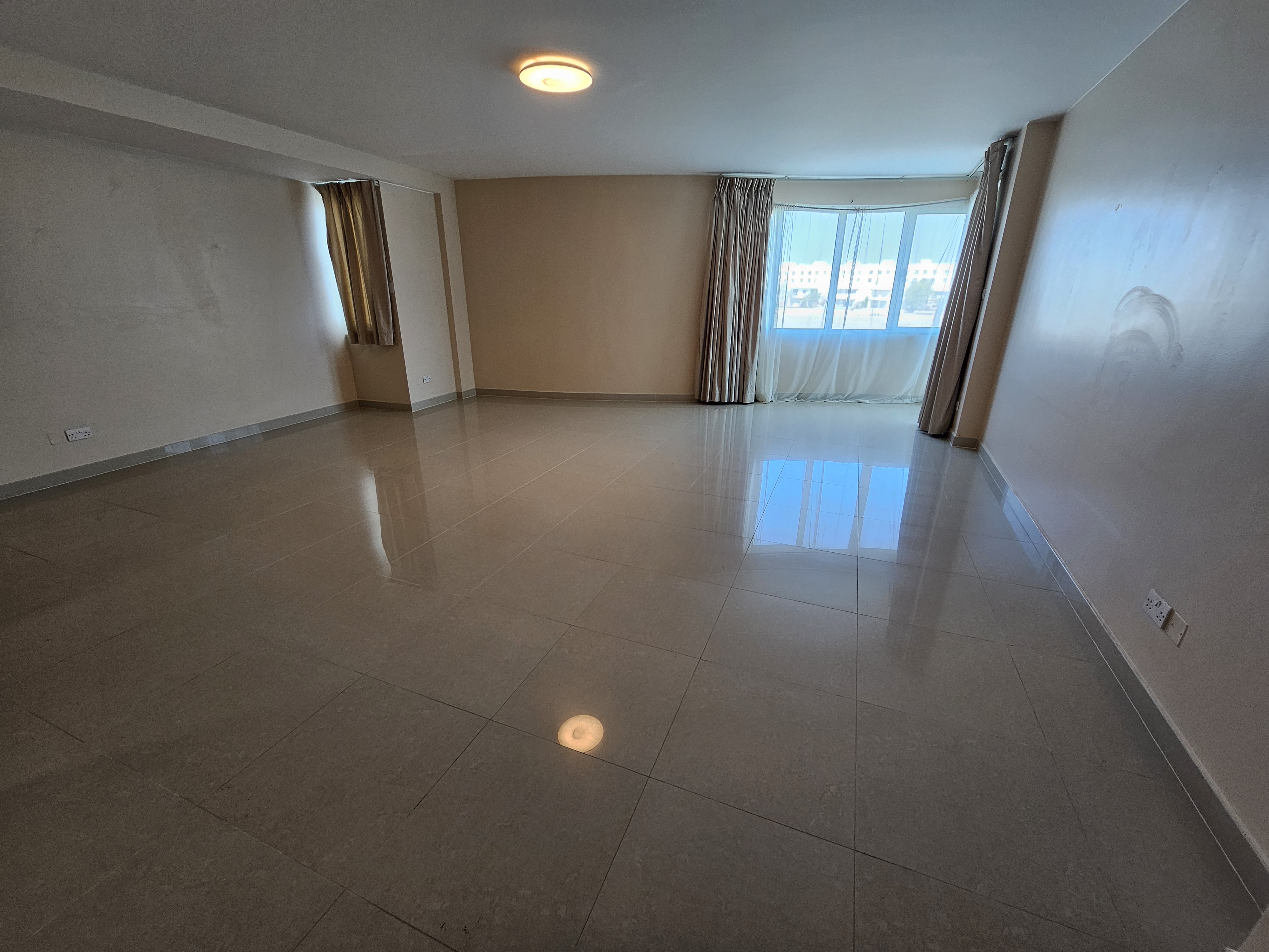 Dream Beachfront Home With a Stunning View, Terraced – Slide 7