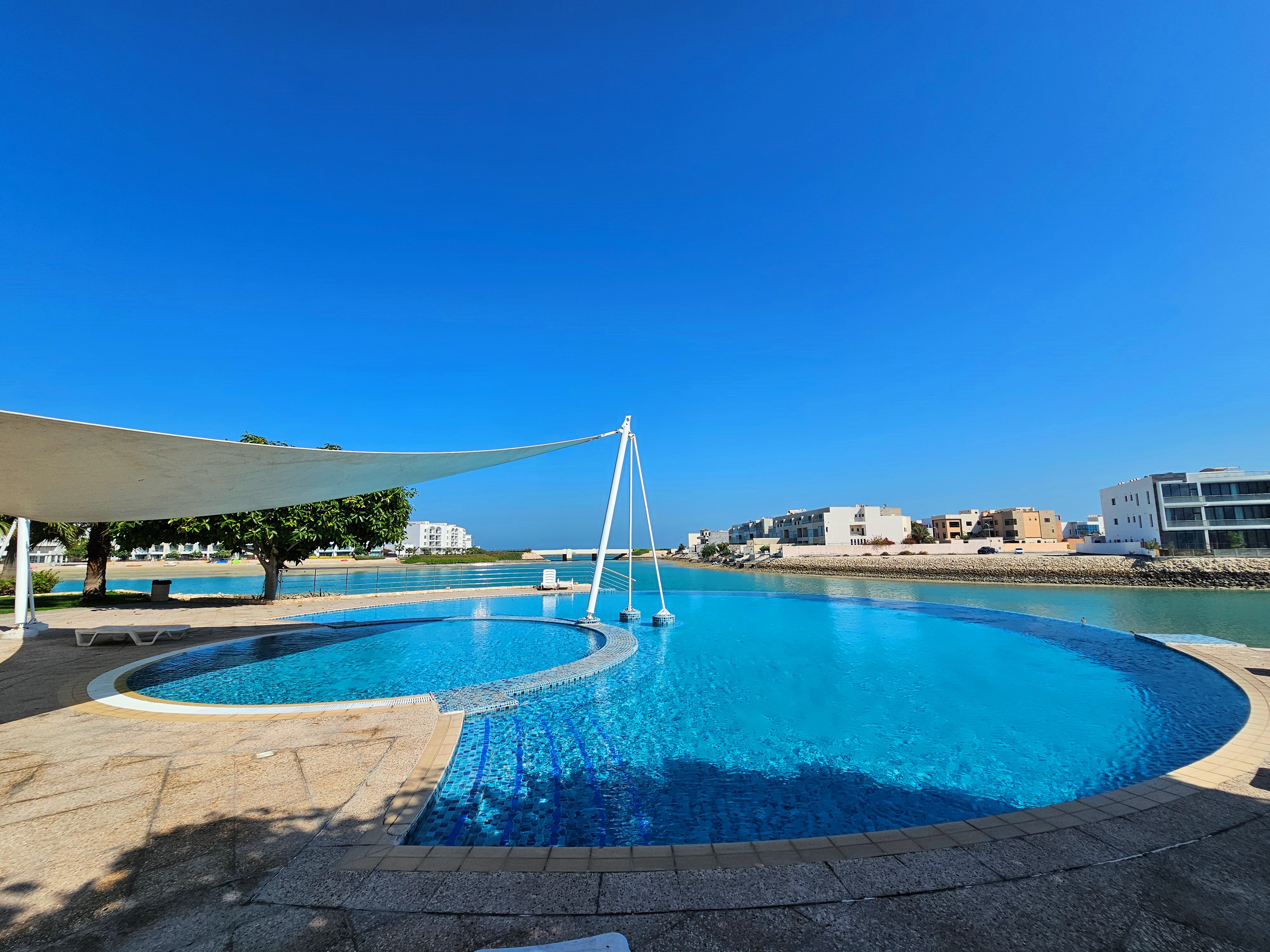 Dream Beachfront Home With a Stunning View, Terraced – Slide 13