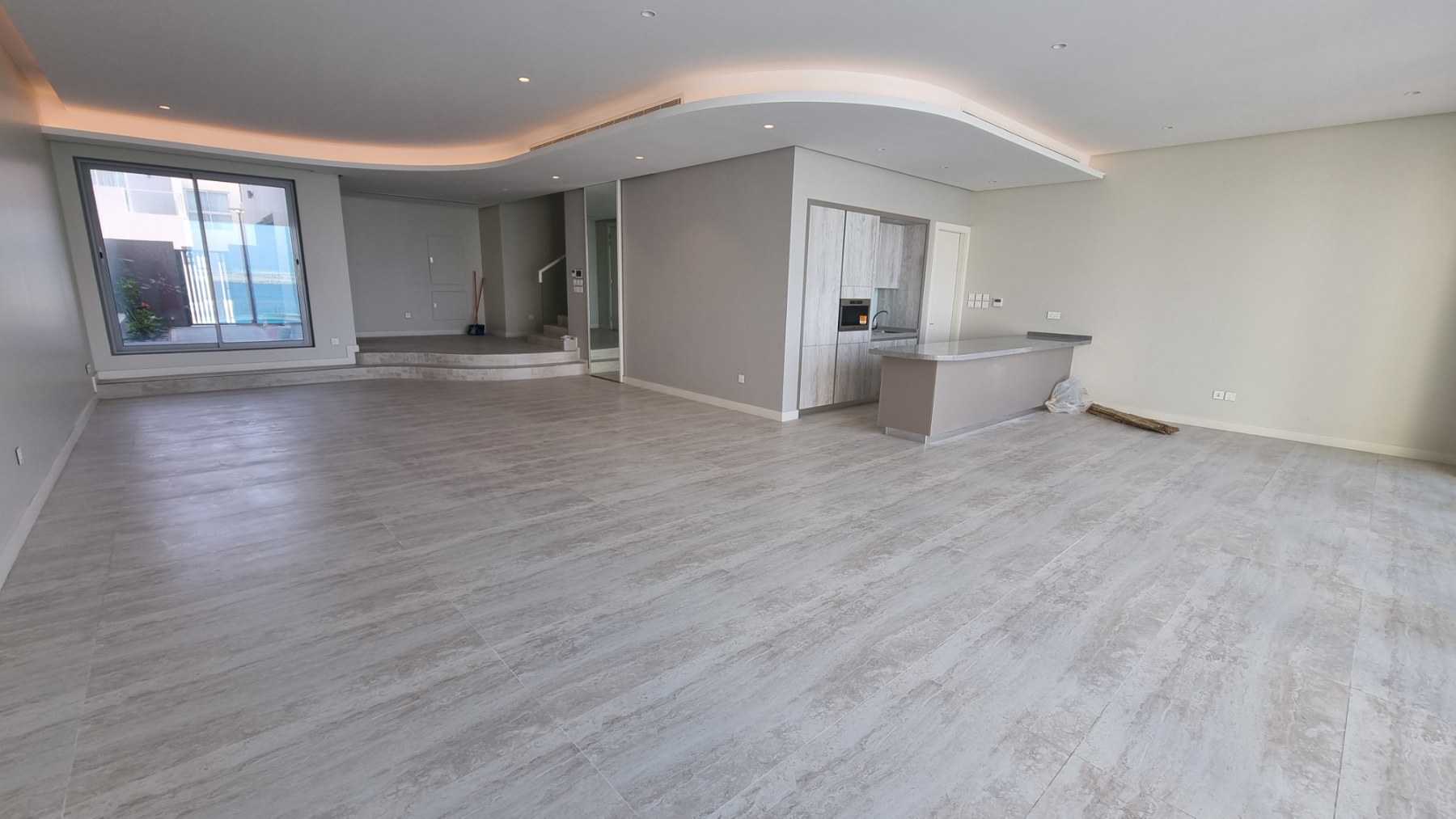 Oceanfront Living/Tranquil/Pool/Gated Community – Slide 5