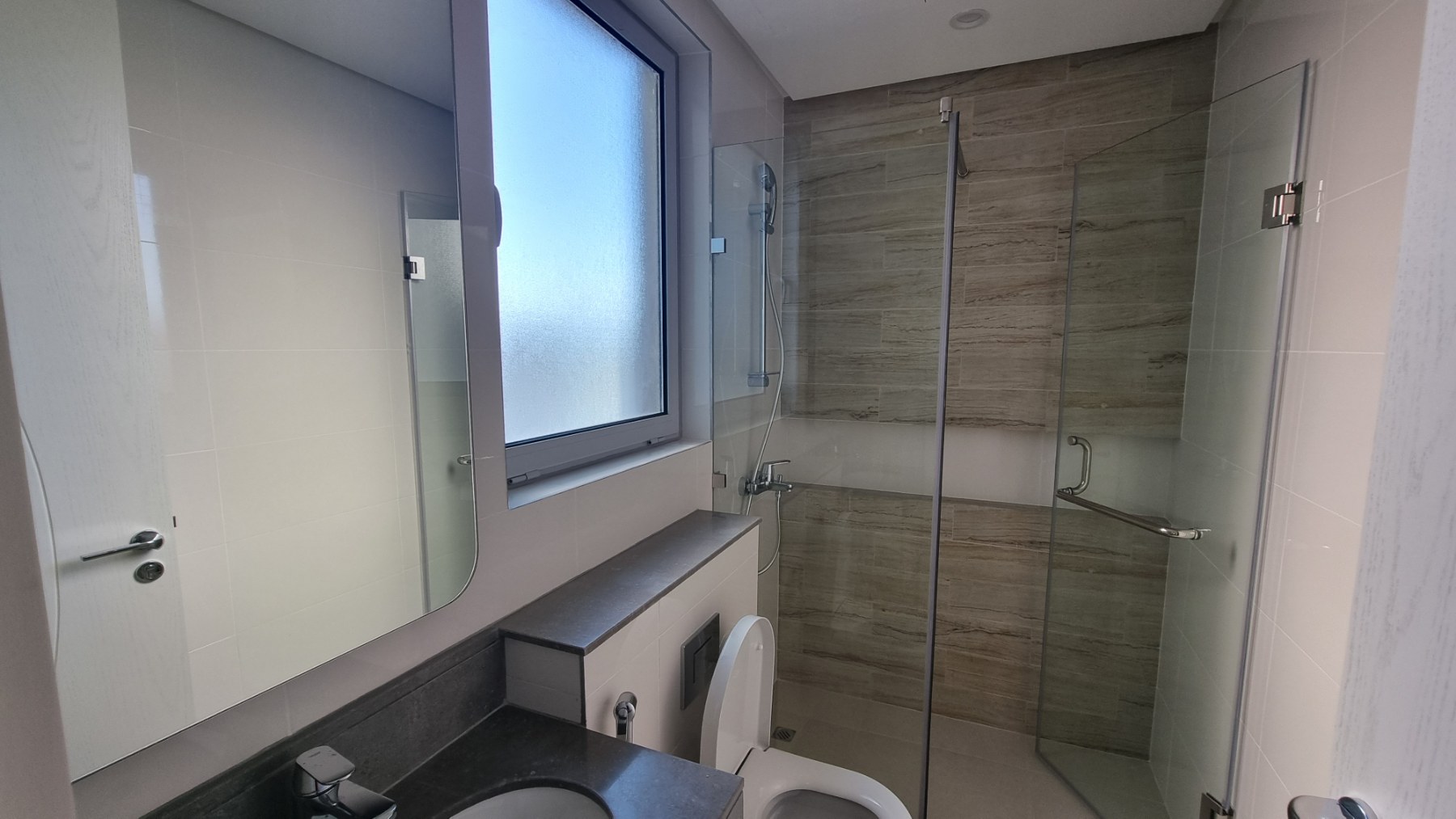 Oceanfront Living/Tranquil/Pool/Gated Community – Slide 11