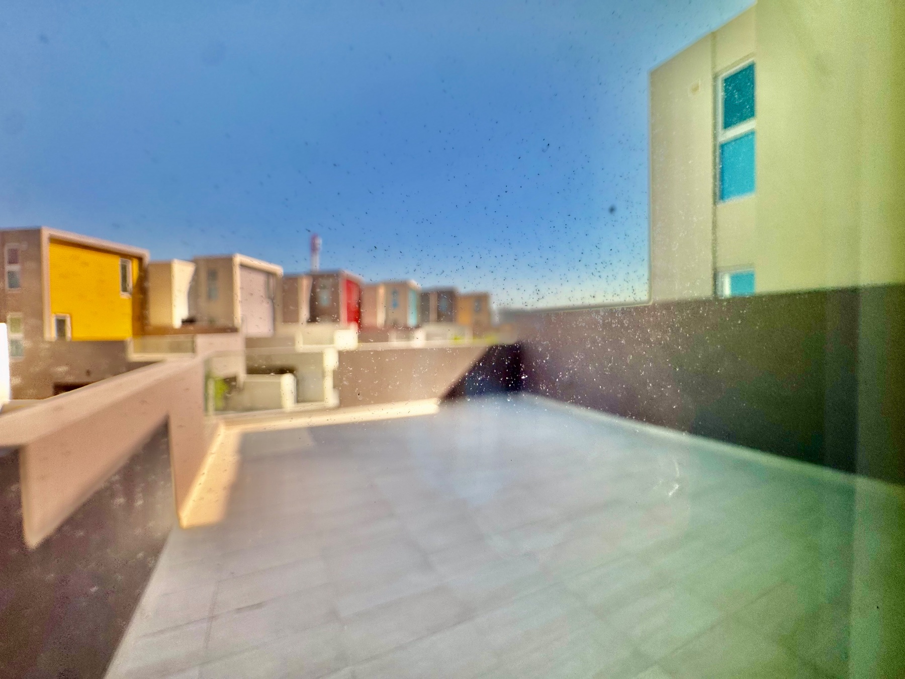 Stunning Waterfront Villa with Private Pool    – Slide 12