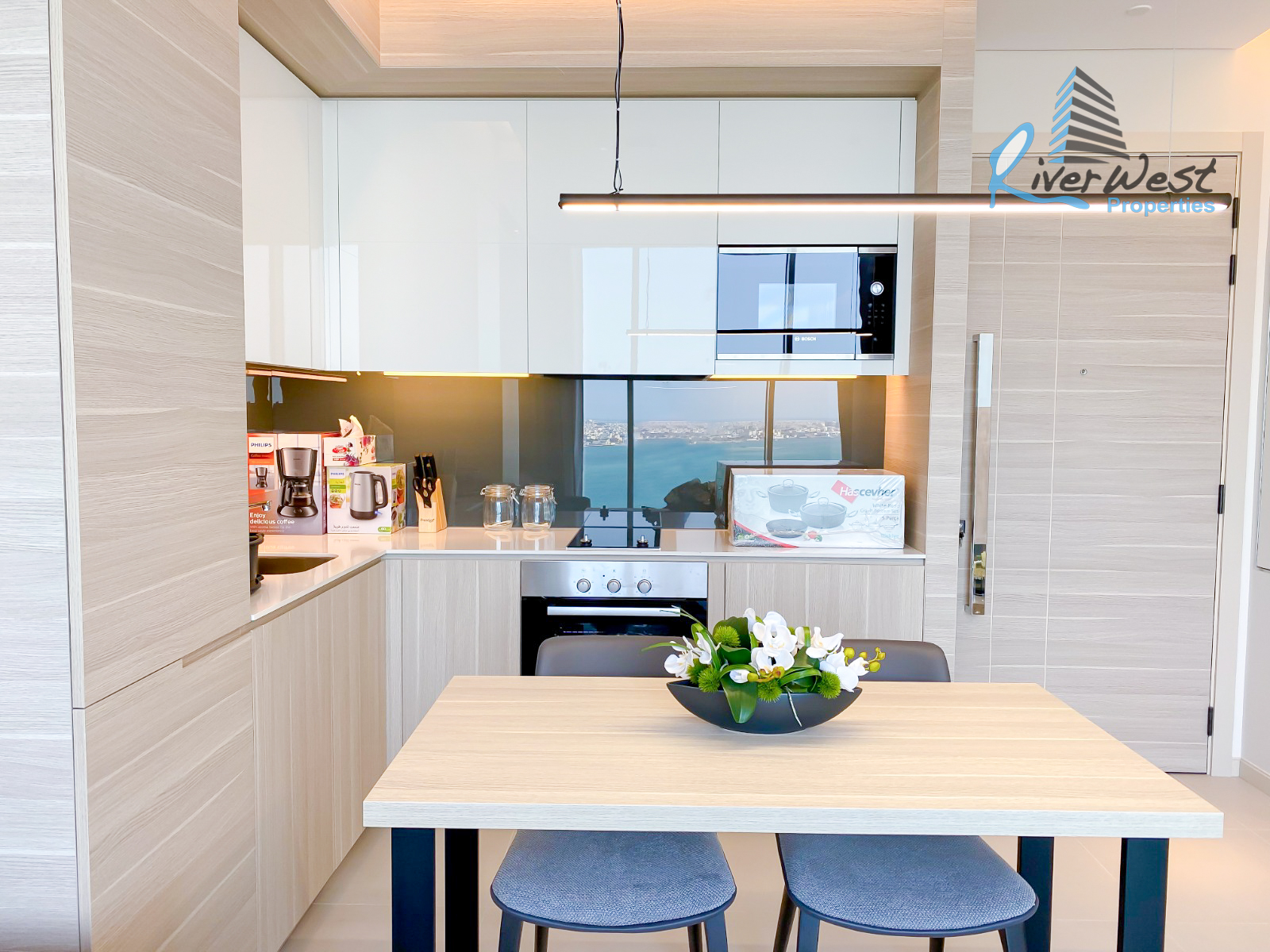 Stunning Views | Luxury Tower | High-End Finishes – Slide 7