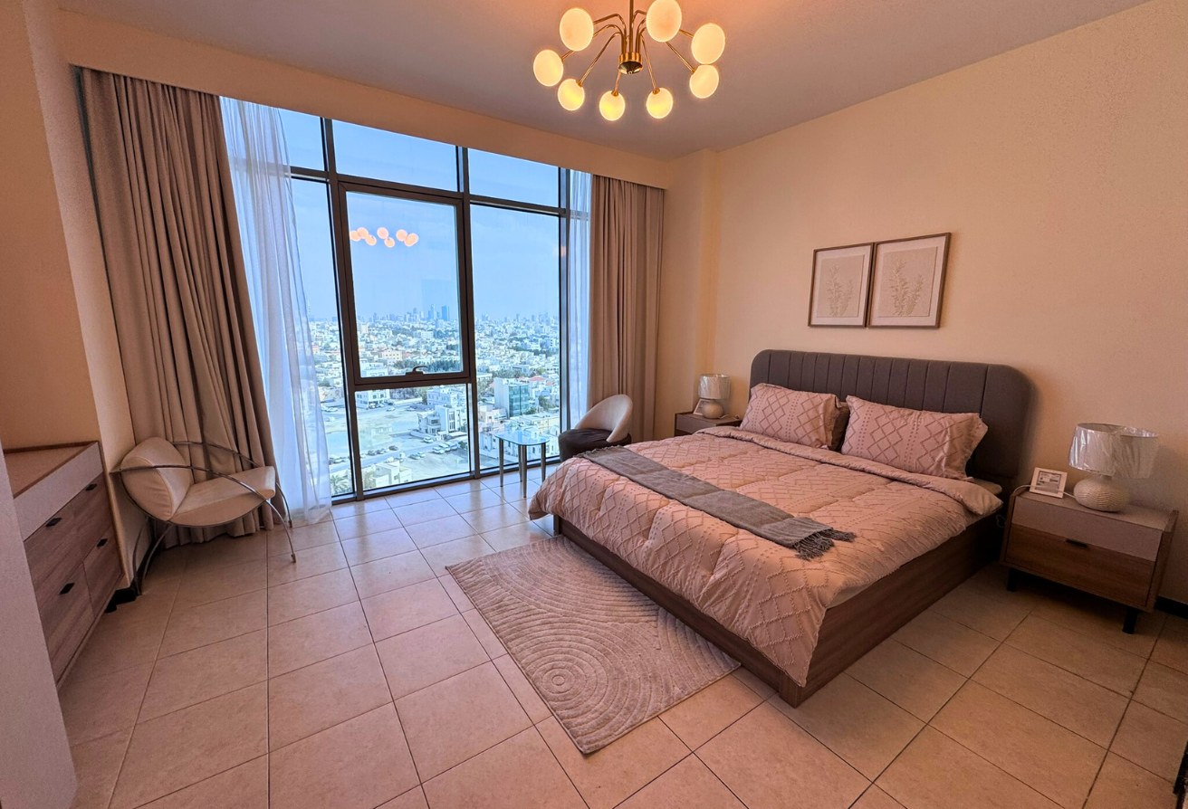 Brand new -Sea/city views - 2 Balconies-Prime area – Slide 4