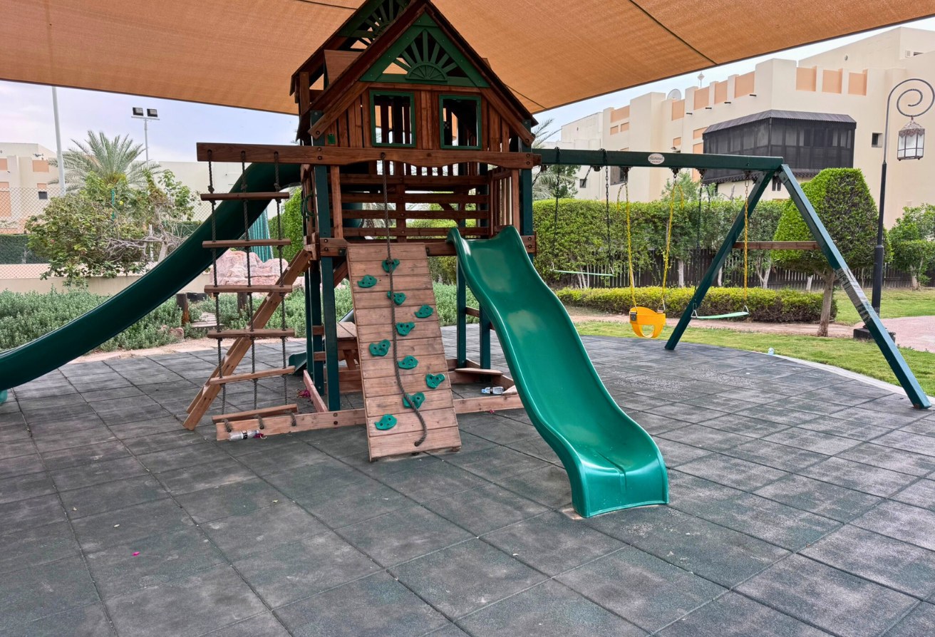 Huge private garden |Pocket friendly | Easy access – Slide 8