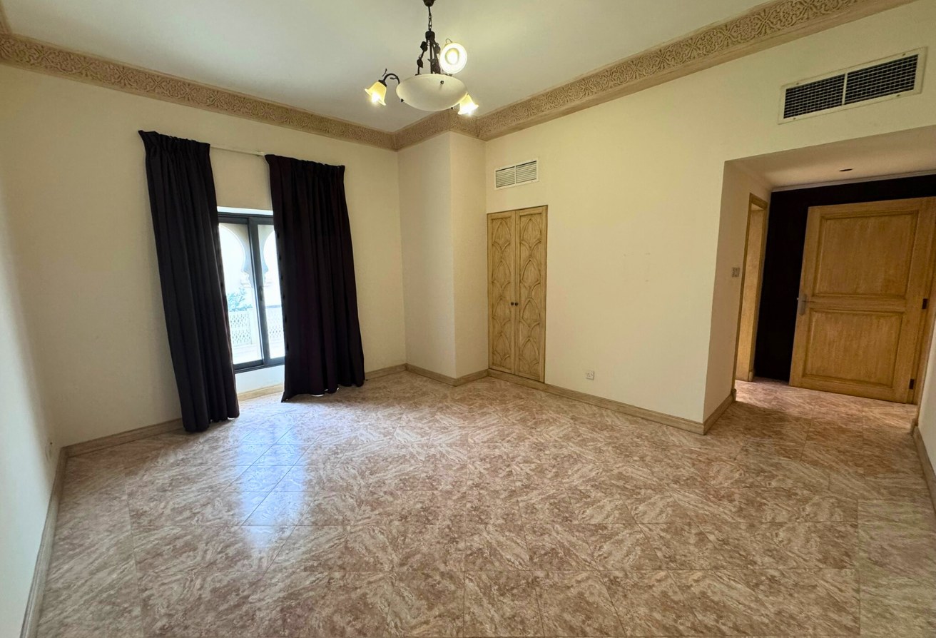 Huge private garden |Pocket friendly | Easy access – Slide 3