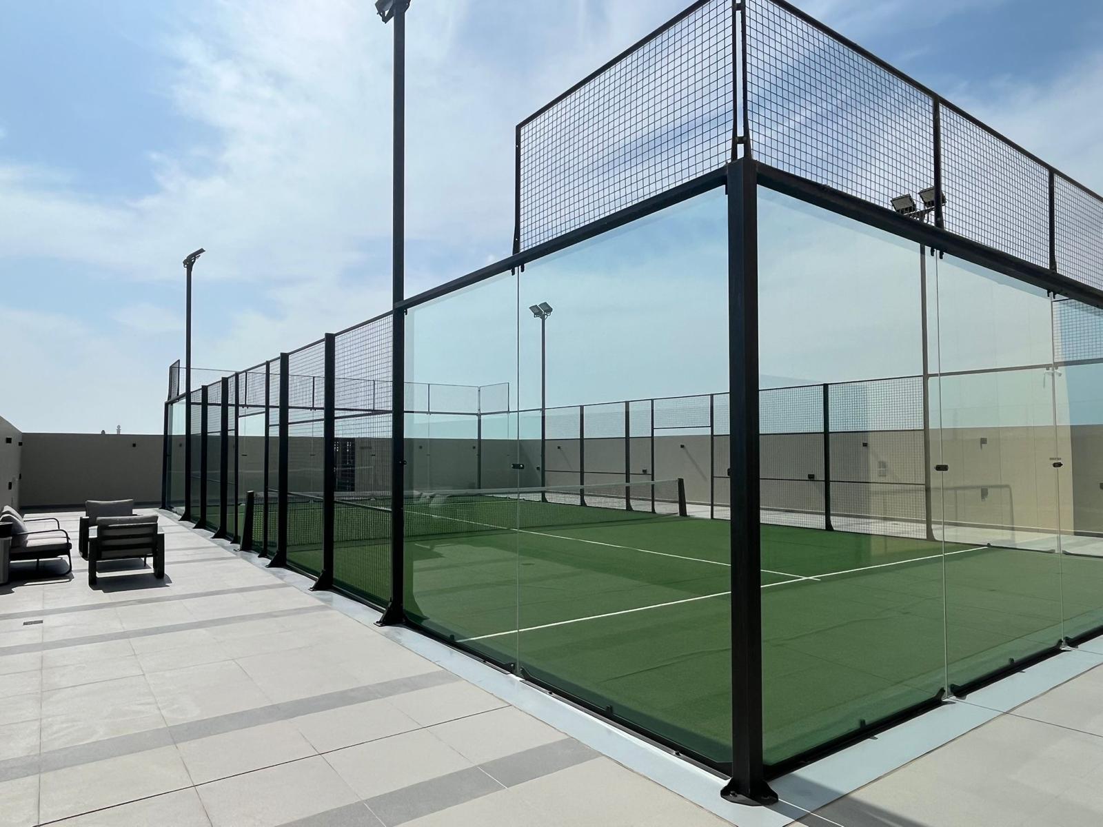 Luxury Waterfront Villa  – Slide 5