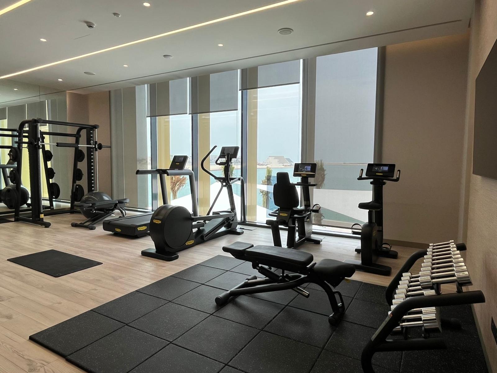 Luxury Waterfront Villa  – Slide 10