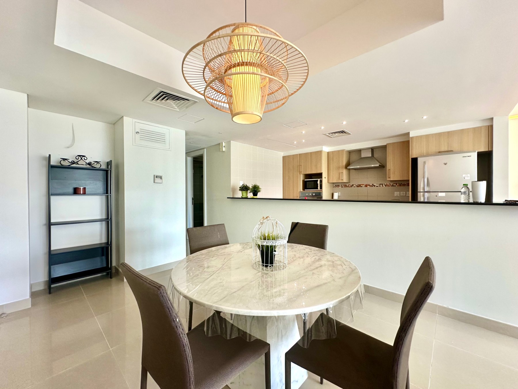 Sea View / Beach Access / Gated Community – Slide 5