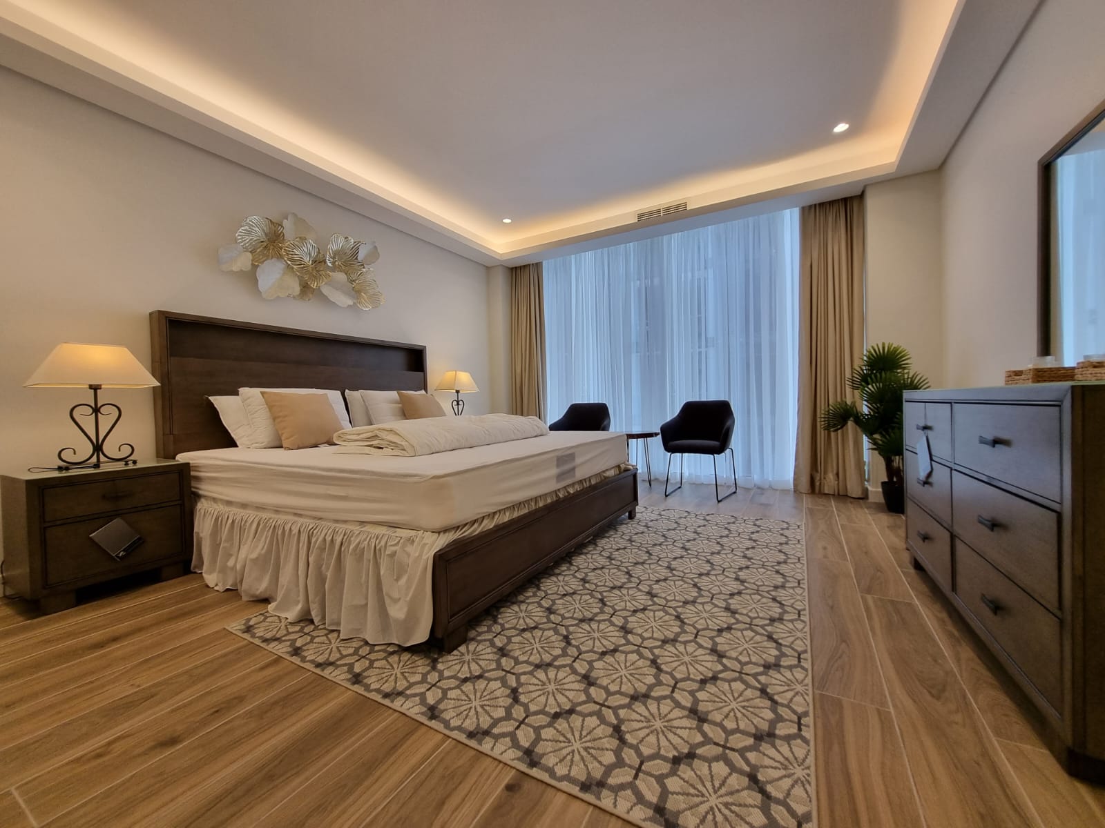 Sea View / Brand New / Maid Room – Slide 5