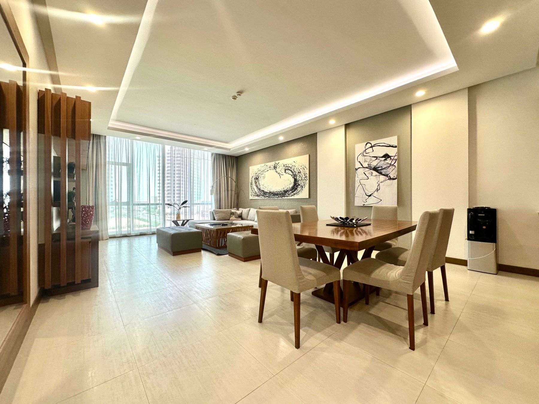 BEST OFFER / MODERN / PRIME LOCATION - View 2