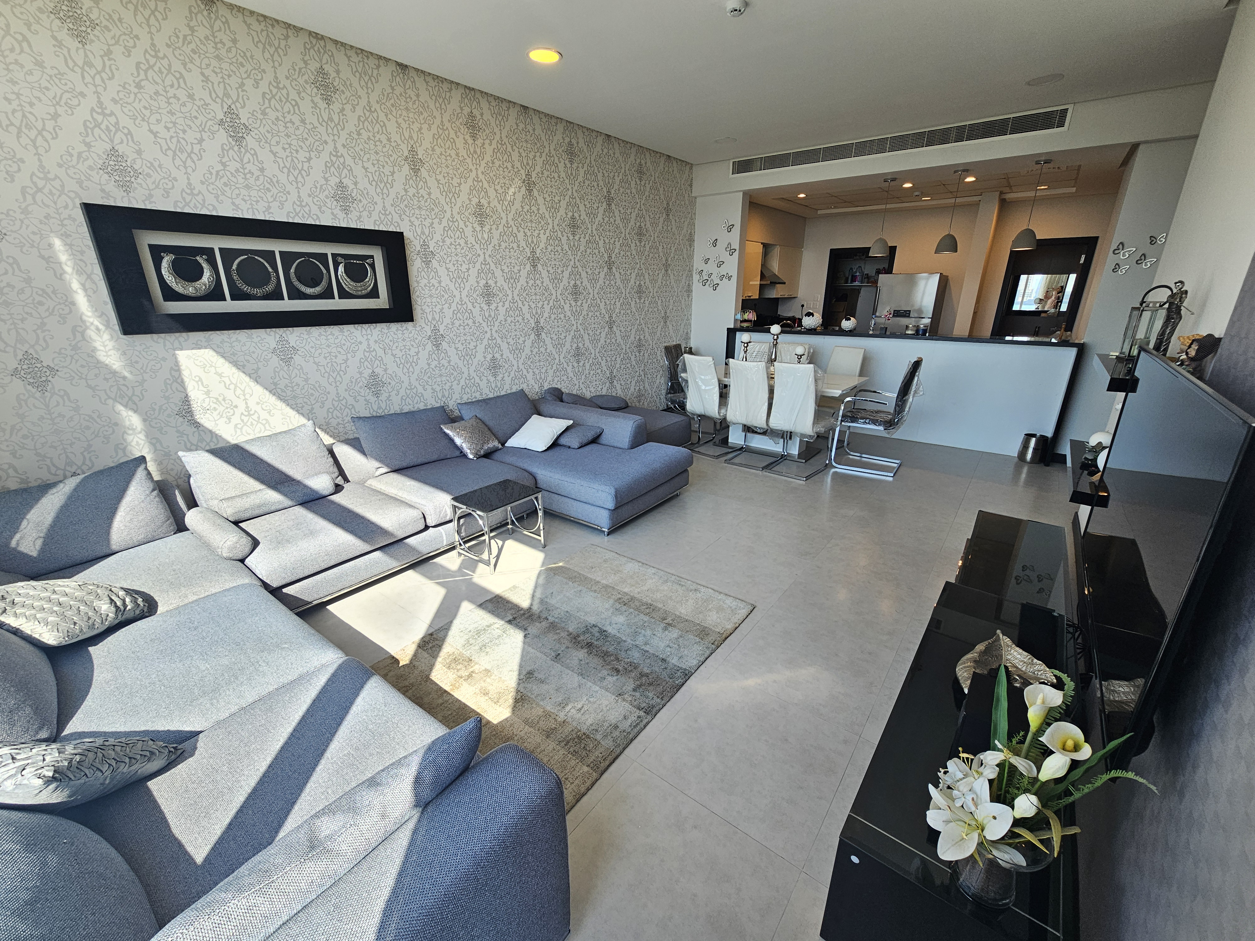 RESORT VIEW * MODERN * BEST DEAL IN THE NEW PHASE – Slide 2