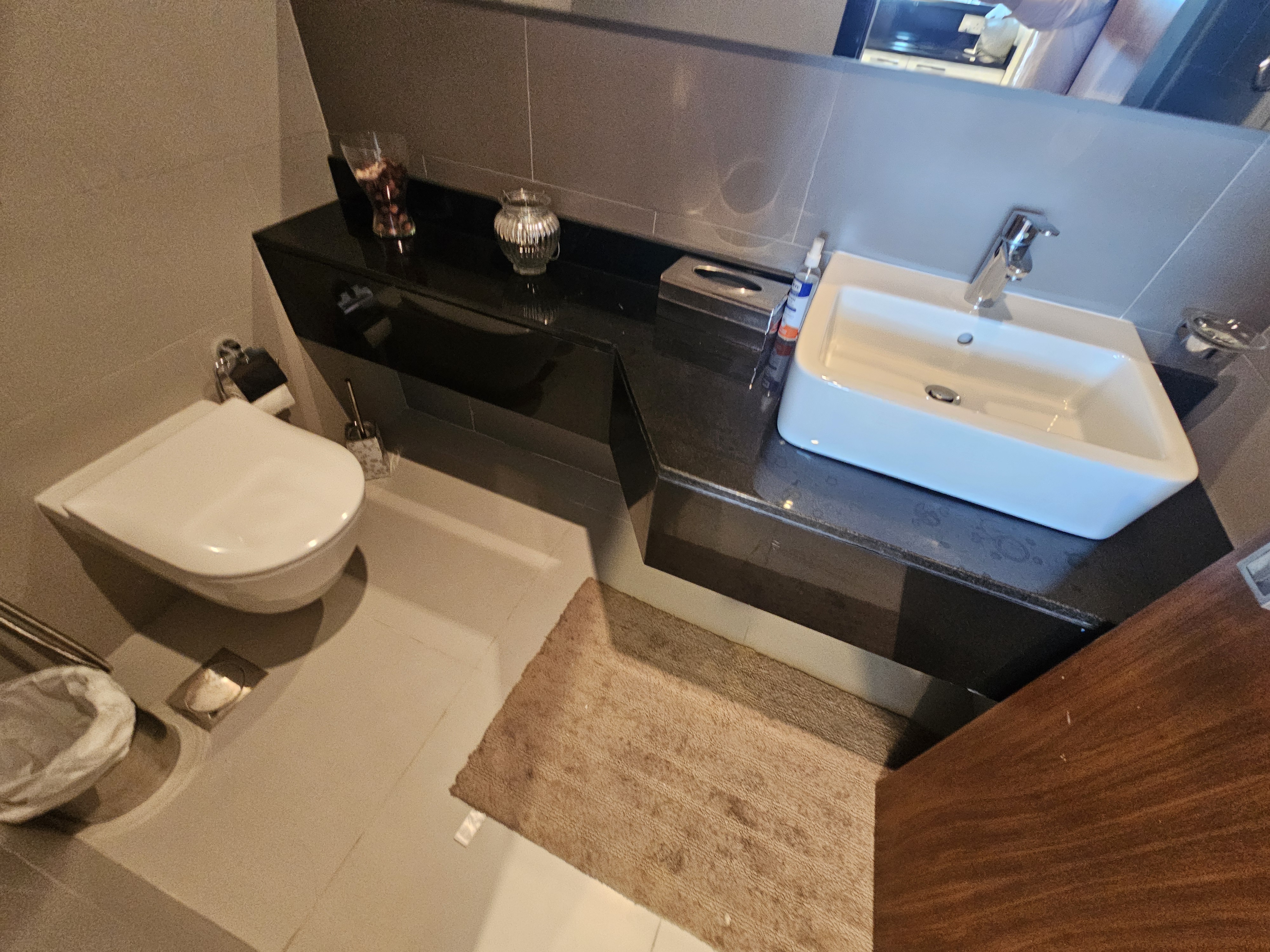 RESORT VIEW * MODERN * BEST DEAL IN THE NEW PHASE – Slide 6