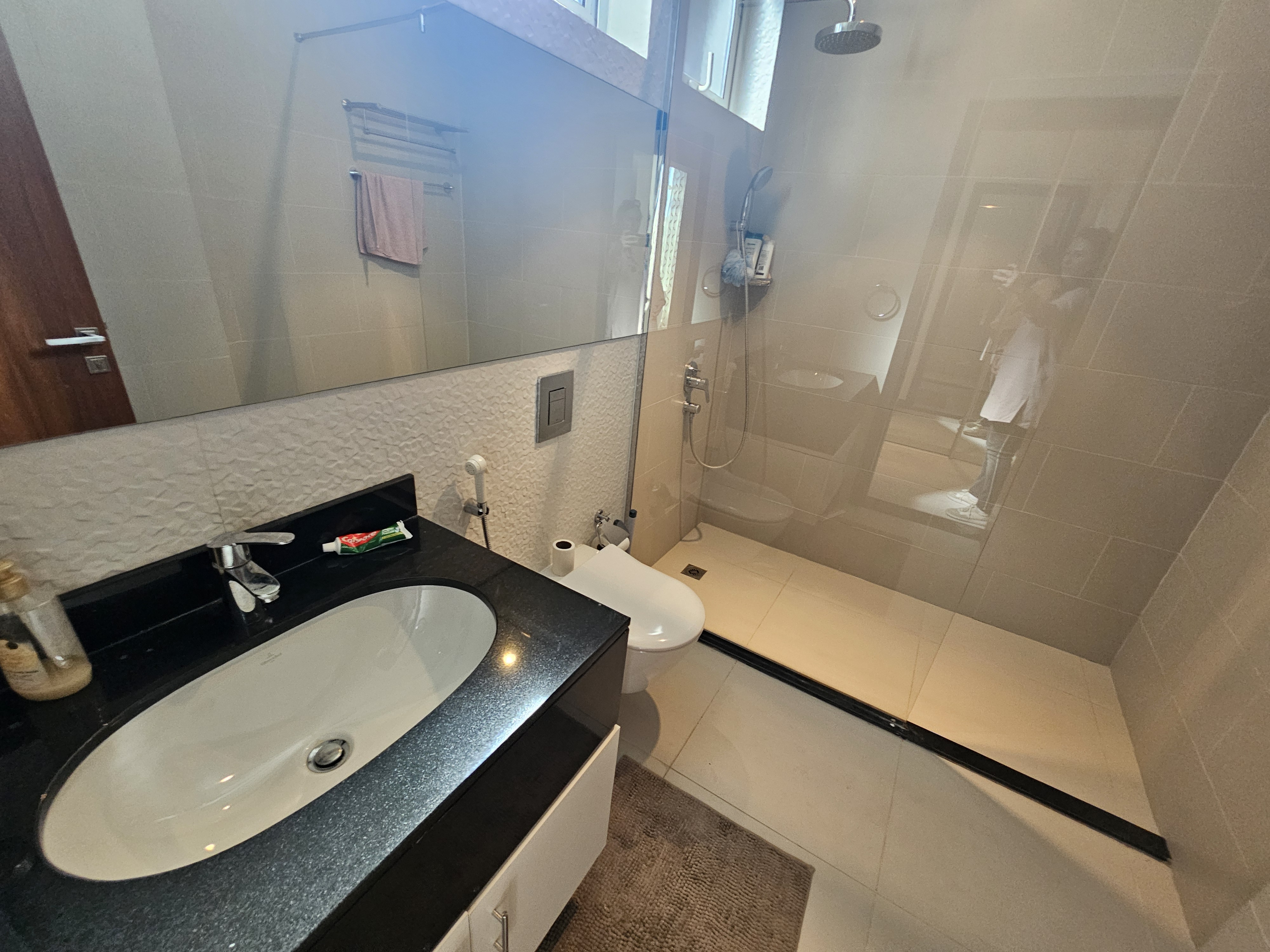 RESORT VIEW * MODERN * BEST DEAL IN THE NEW PHASE – Slide 12