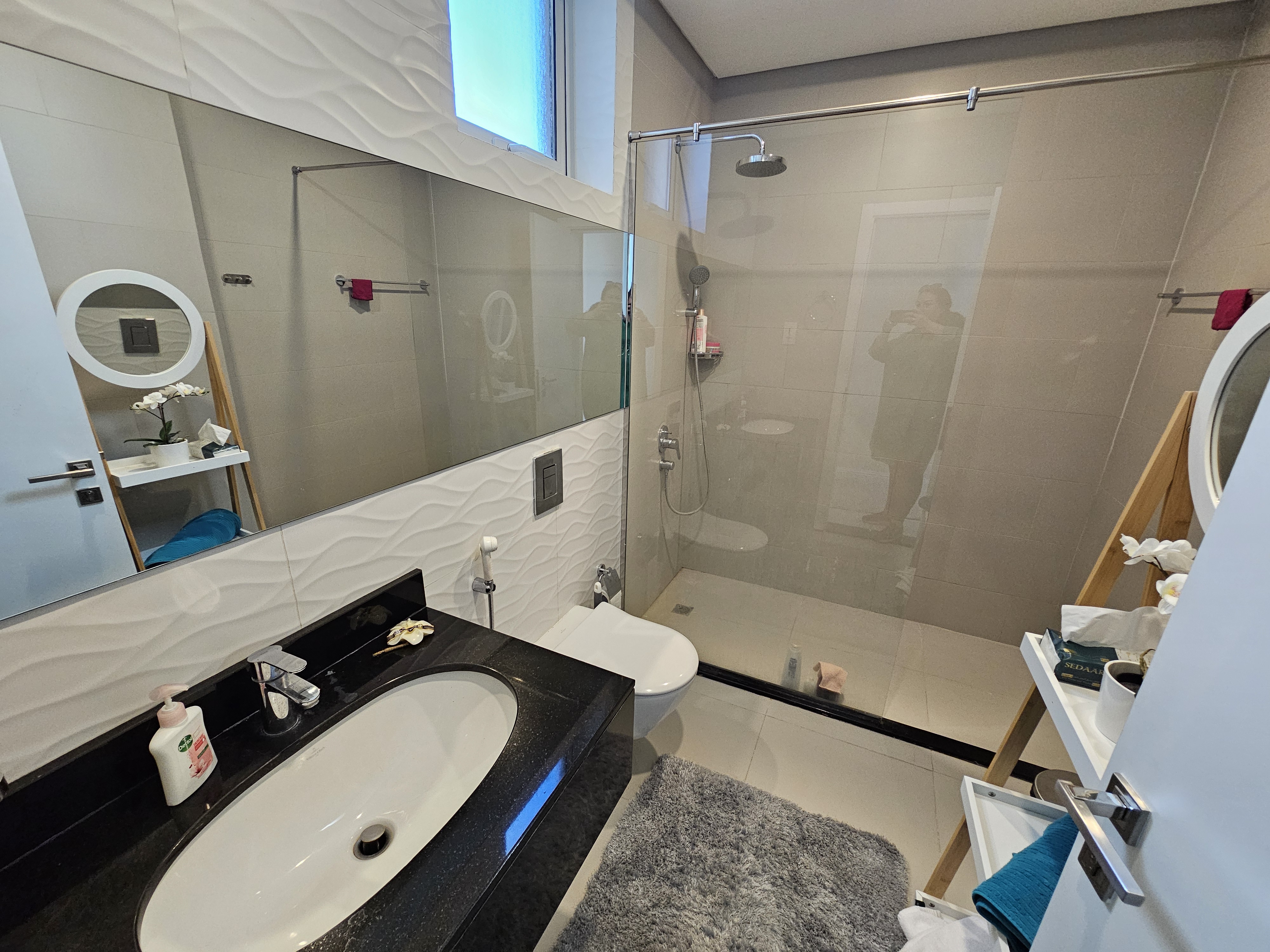 AMAZING INTERIOR DESIGN * PANORAMIC SEA VIEW – Slide 14