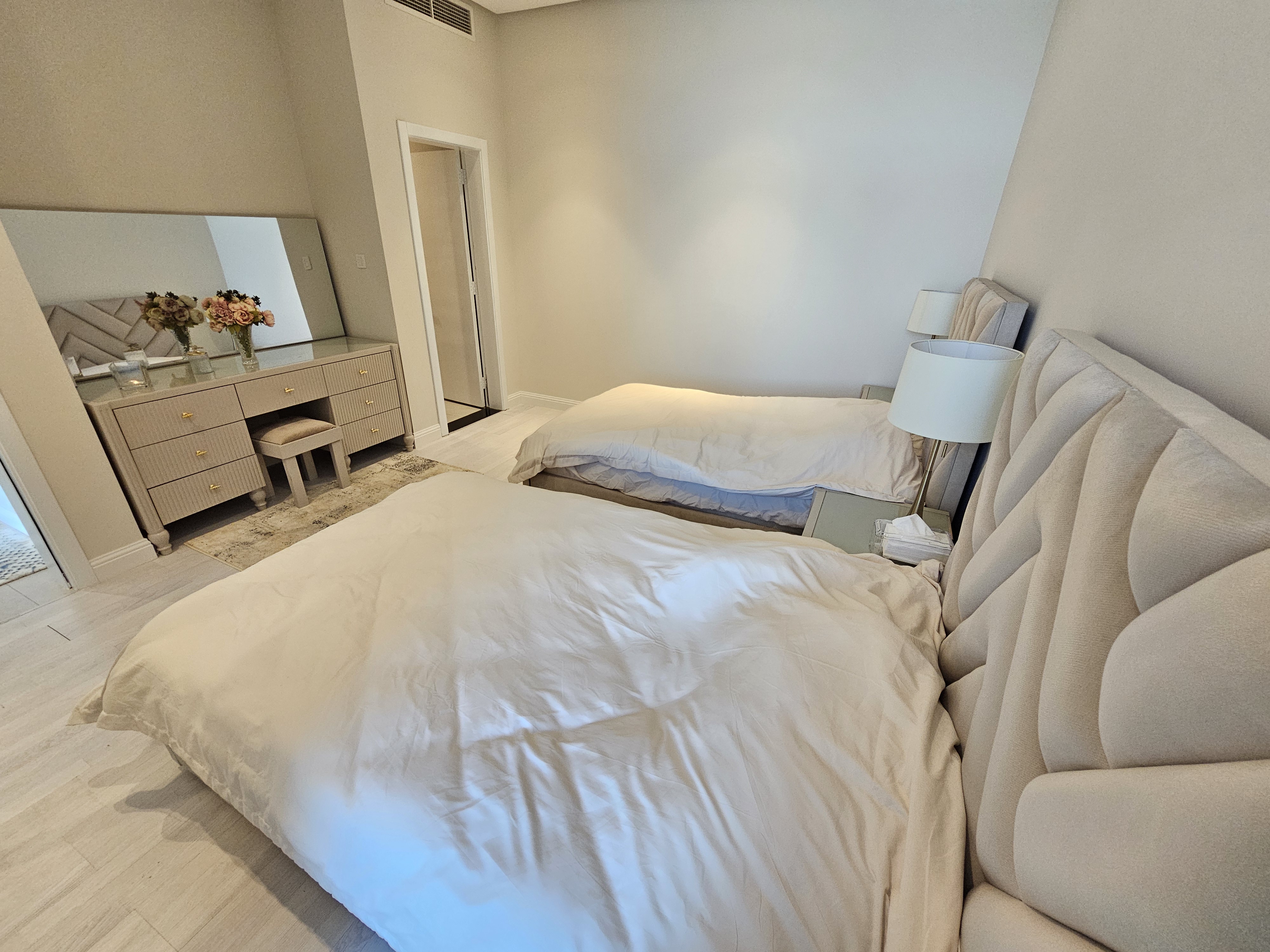 AMAZING INTERIOR DESIGN * PANORAMIC SEA VIEW – Slide 16