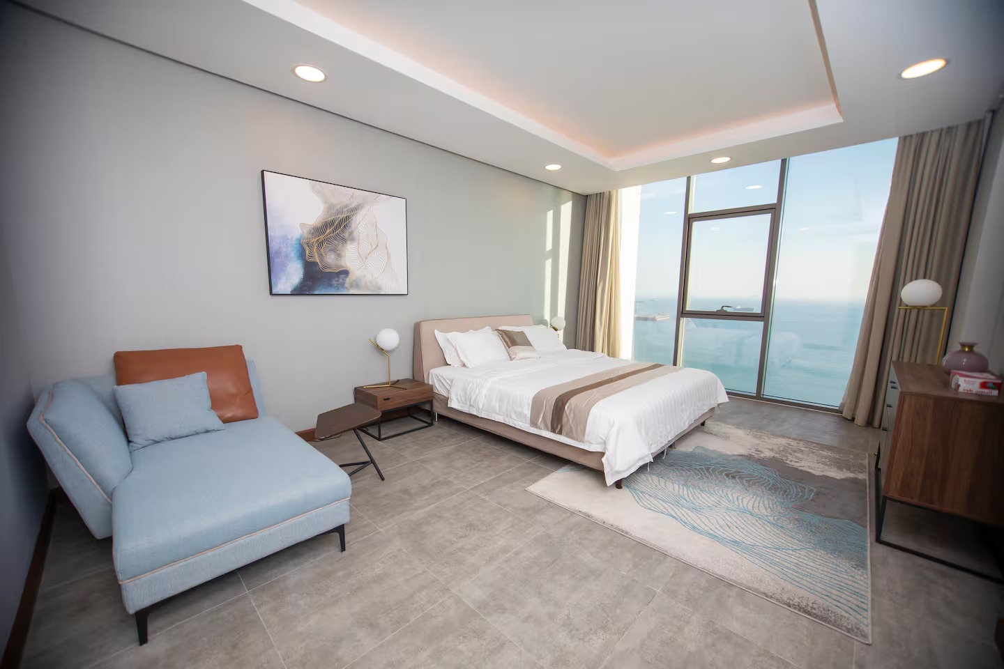 Sea view big layout 1-bedroom  – Slide 3