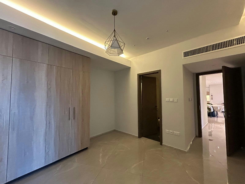 Brand new ultra modern flat in brand new tower full sea view pets allowed – Slide 9