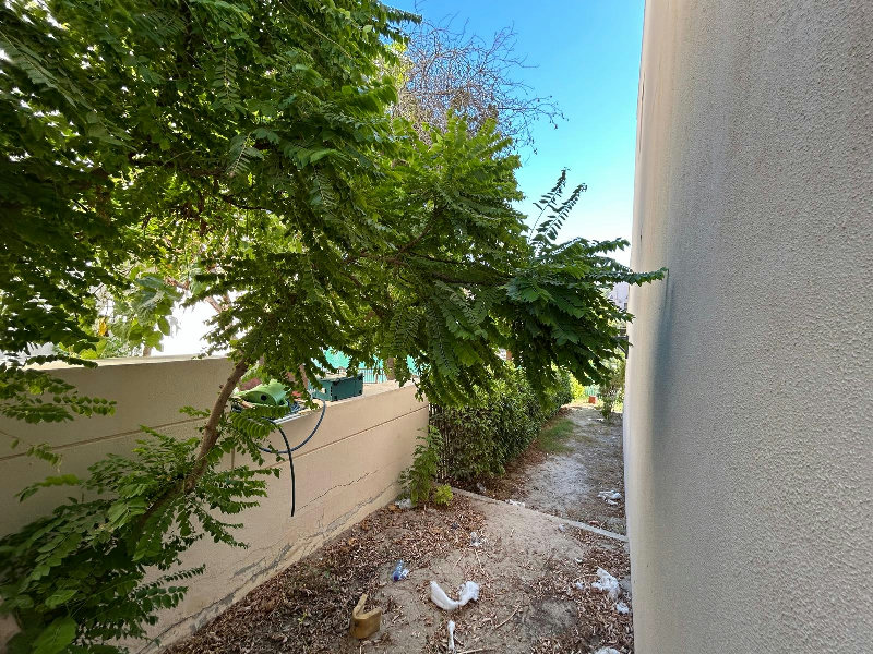 Princess massive house with garden and sea canal view hot deal! – Slide 11