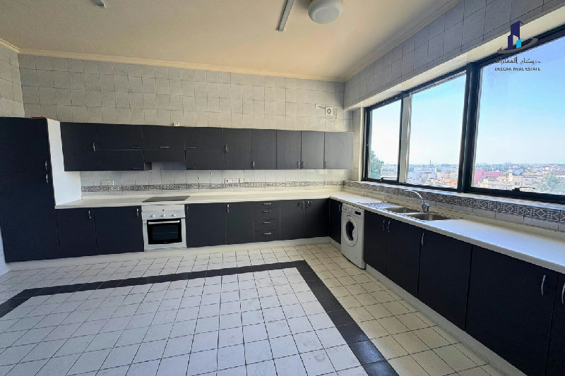 Penthouse type -Spacious- bright- Close to highway – Slide 13