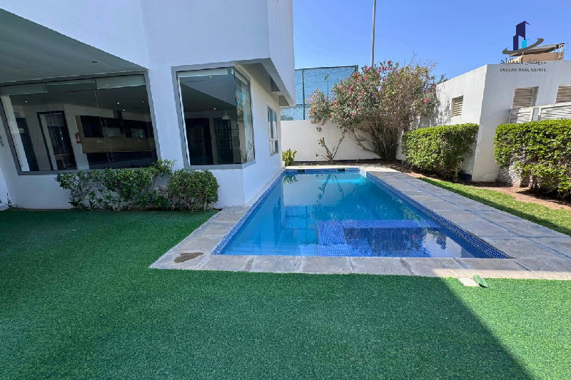 Brand new | Amazing | Private pool |Garden| Modern – Slide 12