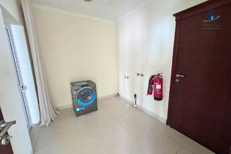 Bright |Well maintained|Near Rugby club|All ensuit – Slide 23