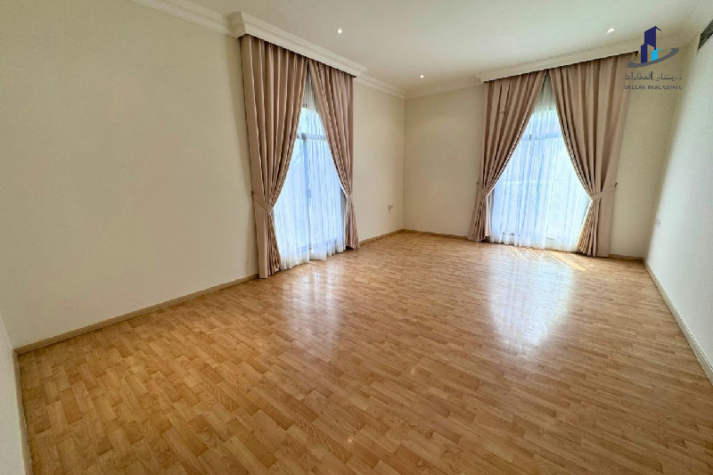 Pet friendly| Private garden/pool Elegant-spacious – Slide 5