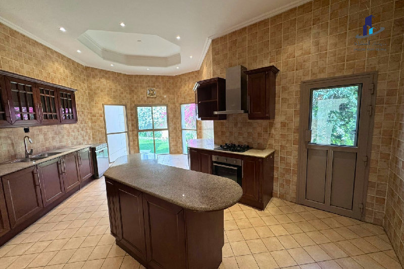 Pet friendly| Private garden/pool Elegant-spacious – Slide 16