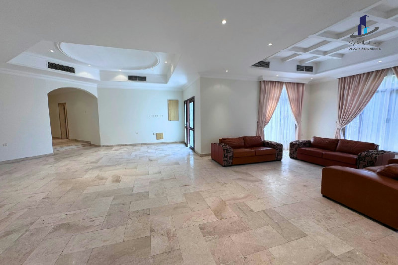 Pet friendly| Private garden/pool Elegant-spacious – Slide 10