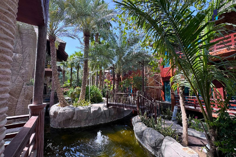 Water view-Tropical Style-Tennis- spacious -Modern – Slide 23