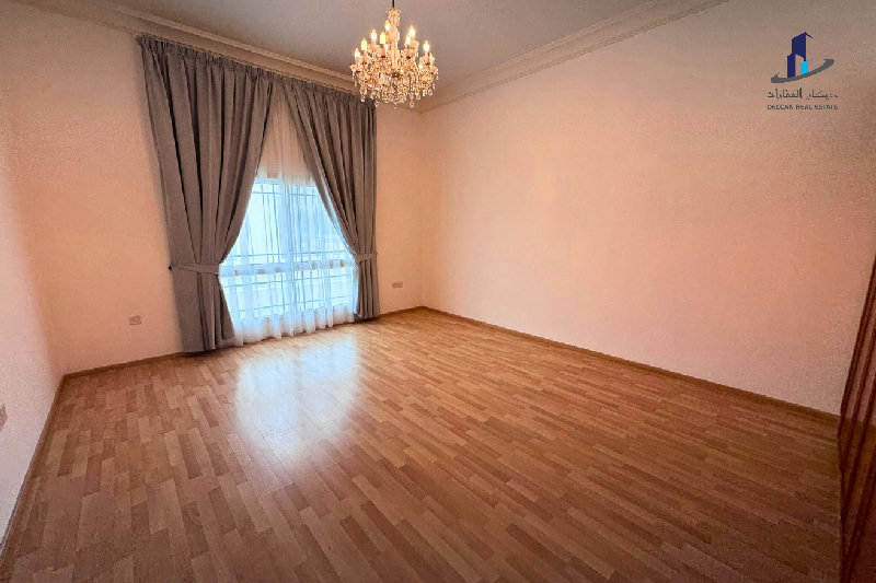 Spacious Pet friendly modern villa|Bright |Duplex – Slide 11