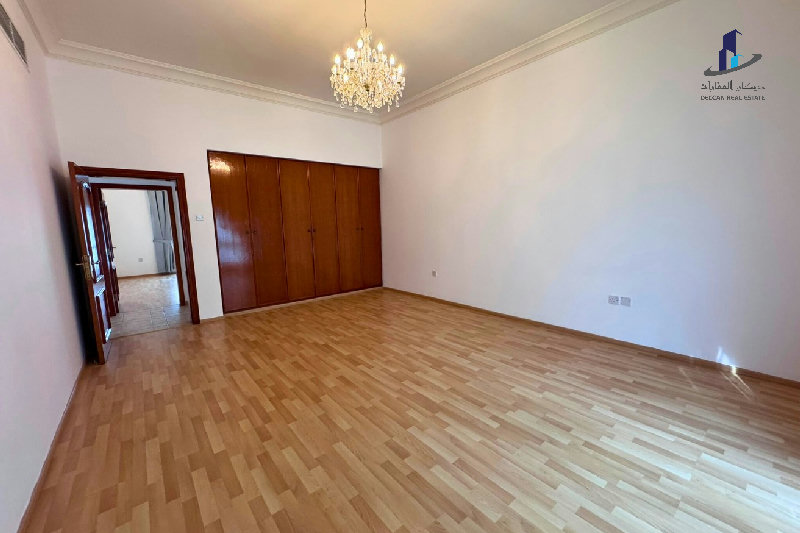 Spacious Pet friendly modern villa|Bright |Duplex – Slide 8