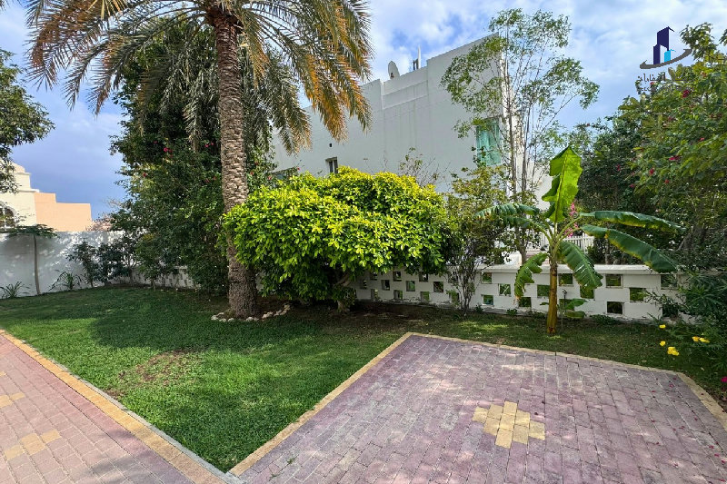 Spacious Pet friendly modern villa|Bright |Duplex – Slide 9