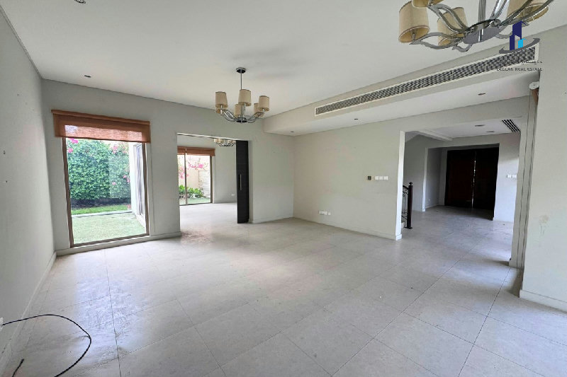 Near Rugby club |Prestigious Compound| Garden|BIG – Slide 23