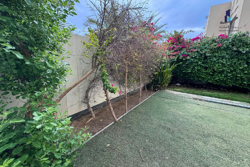 Near Rugby club |Prestigious Compound| Garden|BIG – Slide 10