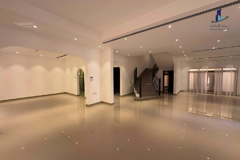 Private pool | Secure compound | close to causeway – Slide 10