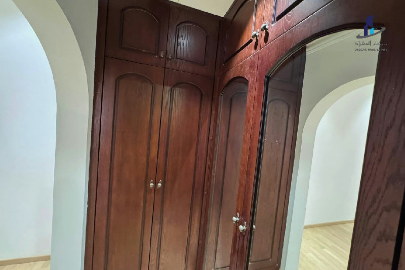 Private pool | Secure compound | close to causeway – Slide 2