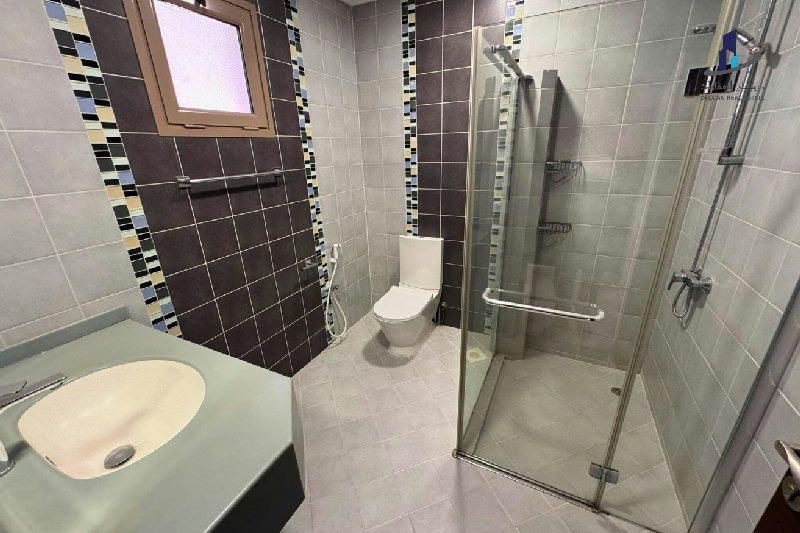 Private pool | Secure compound | close to causeway – Slide 16