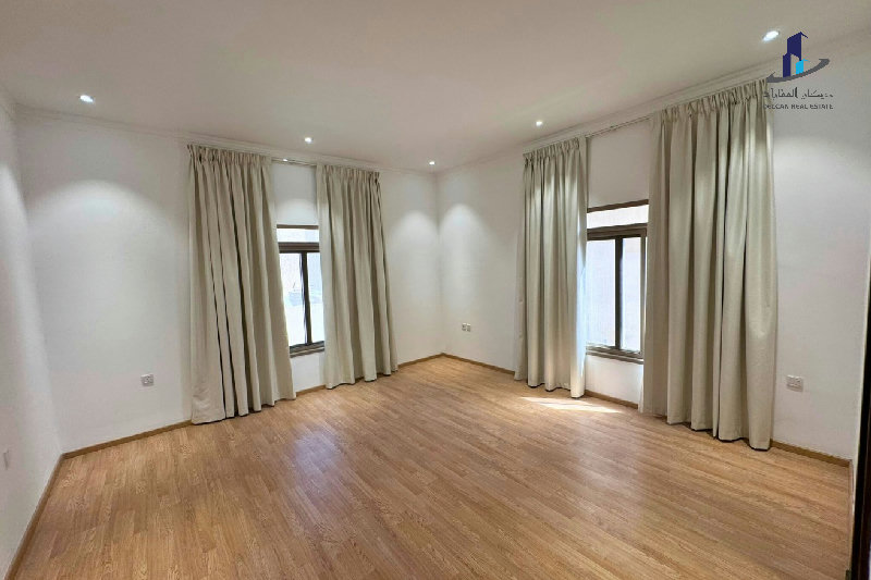 Private pool | Secure compound | close to causeway – Slide 14