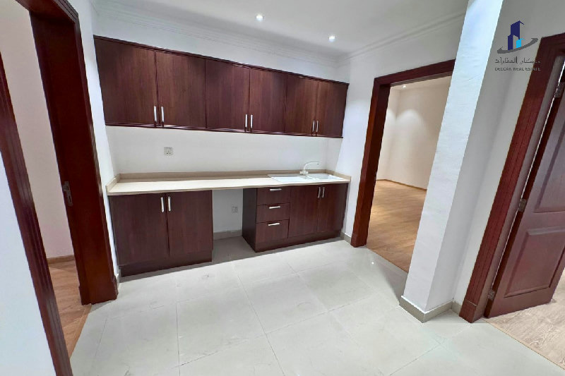 Private pool | Secure compound | close to causeway – Slide 3