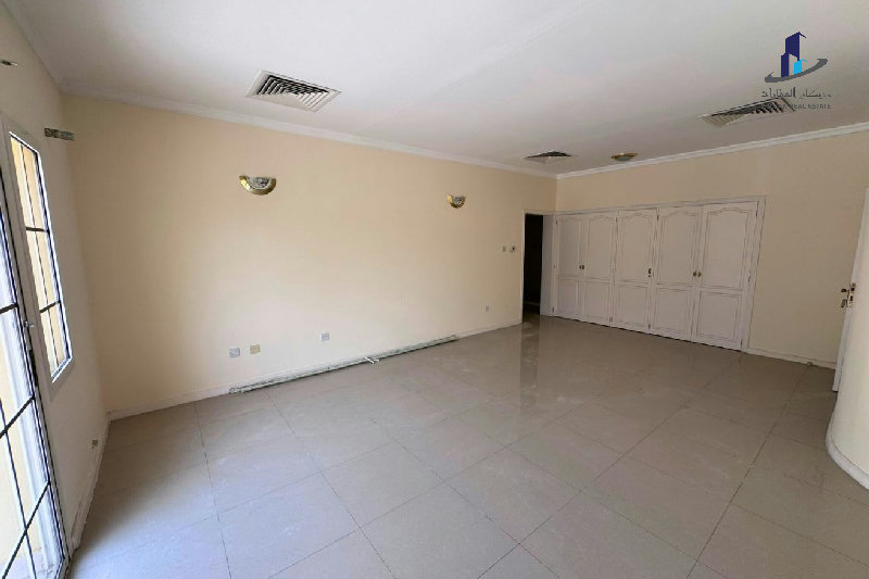 Budget friendly |Squash |Tennis courts |Kids areas – Slide 16