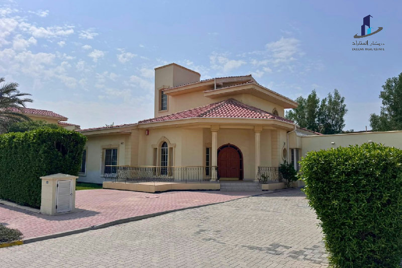 Budget friendly |Squash |Tennis courts |Kids areas – Slide 8